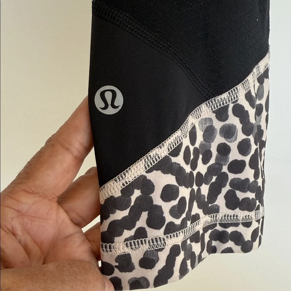 lululemon athletica chic patterned