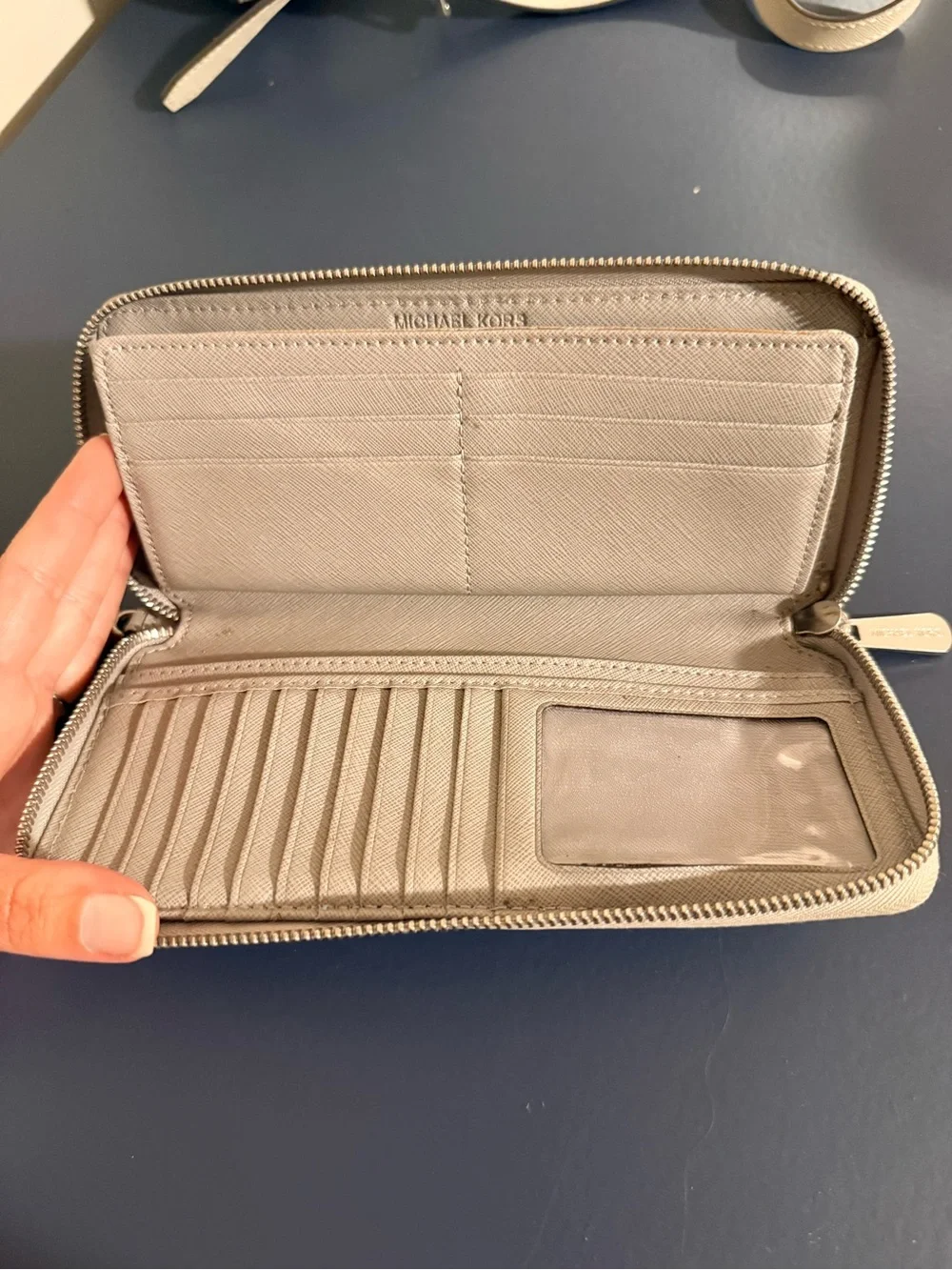 Michael Kors zip around