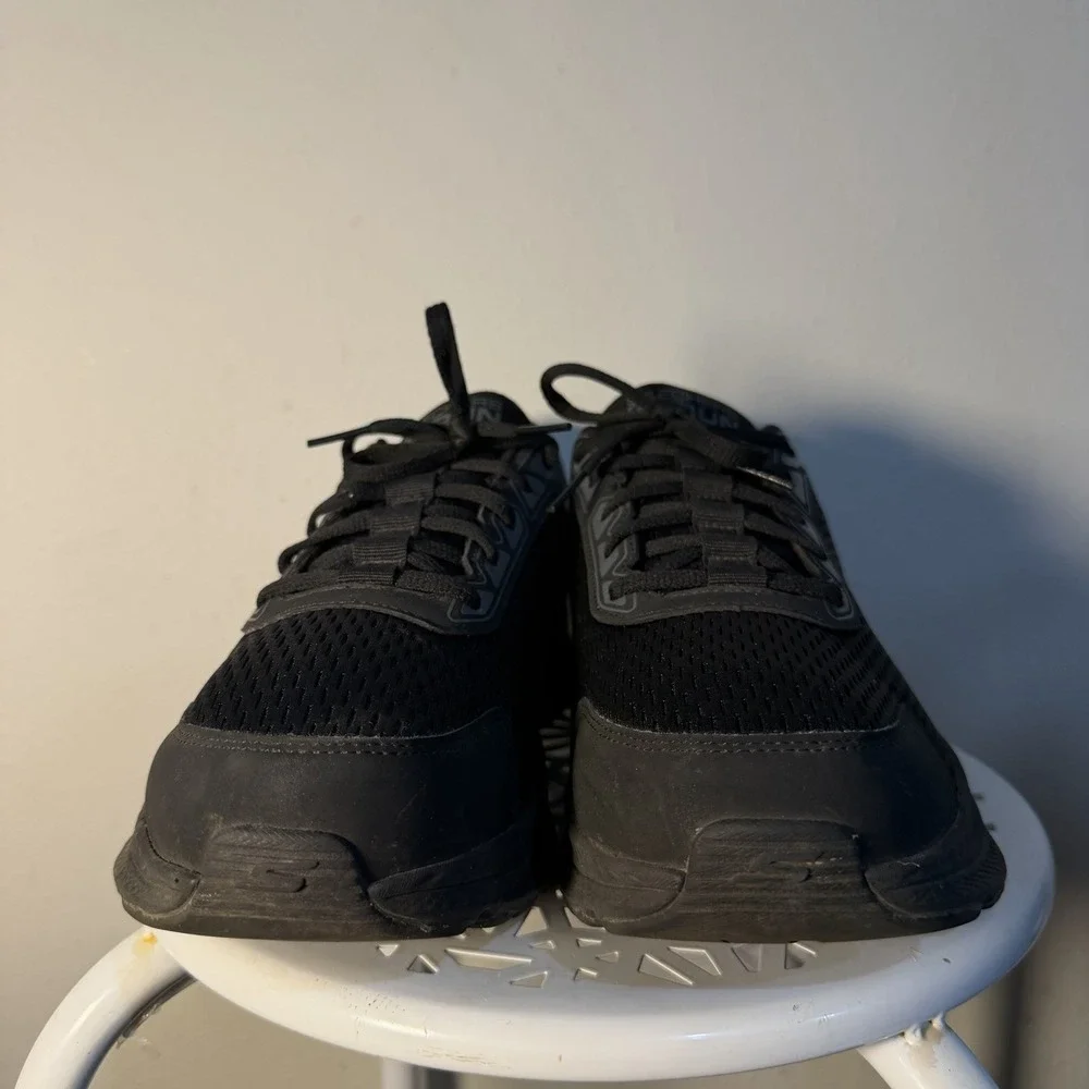 Skechers excellent used