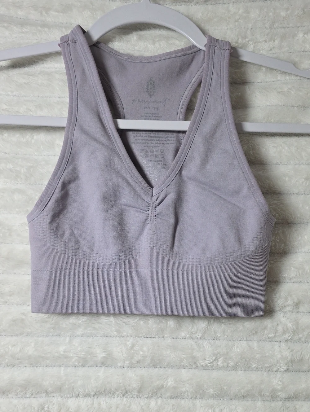0601 Free People Seamless V-Neck Sports Bra Lavender