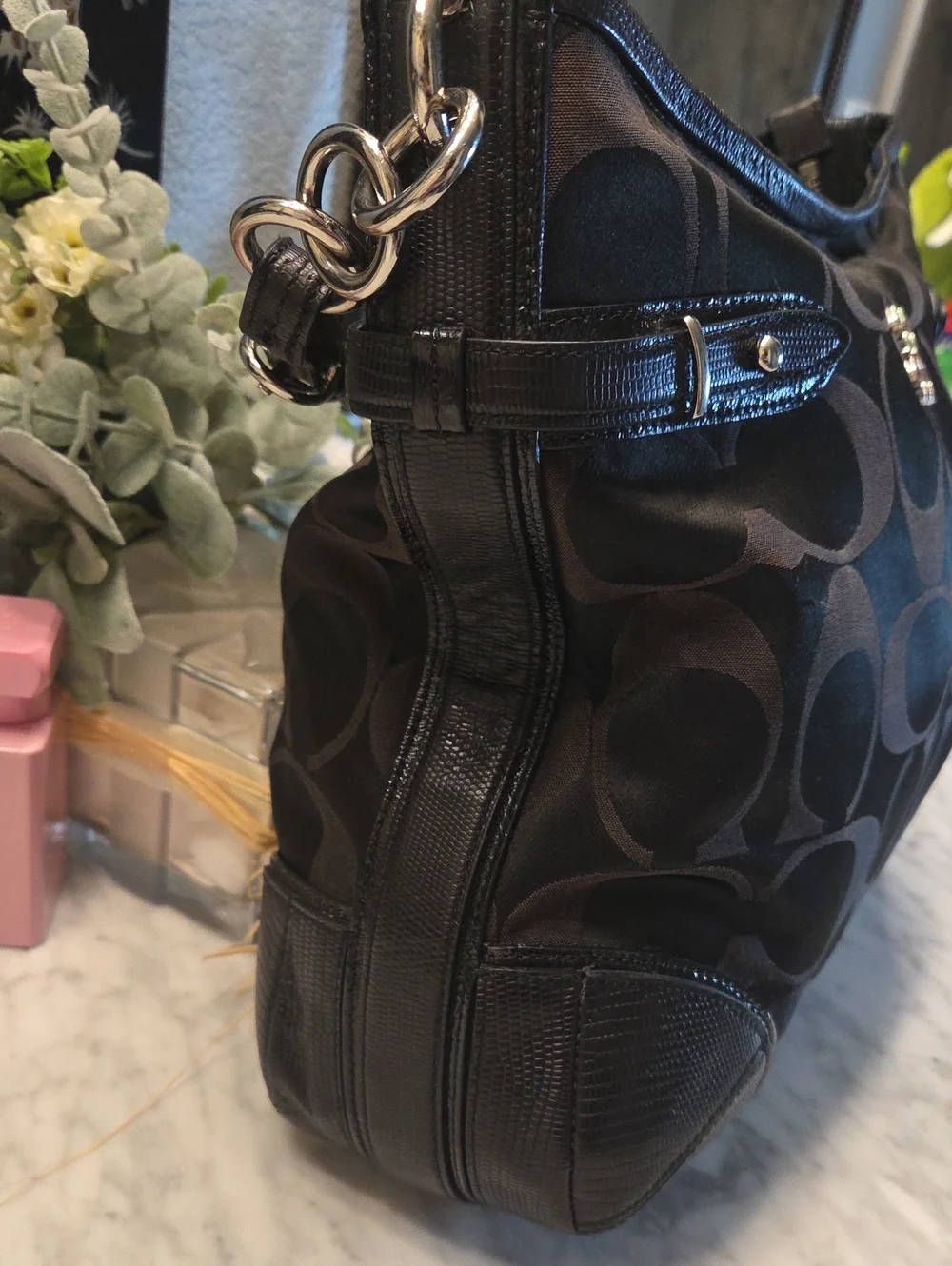 Pre-loved 2010 Coach Signature Logo Black/Brown Hobo Bag