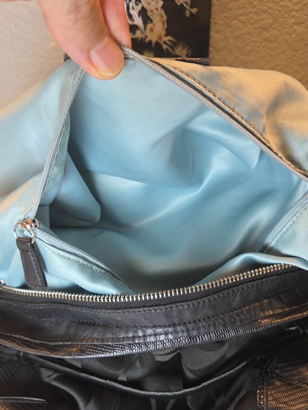 Pre-loved 2010 Coach Signature Logo Black/Brown Hobo Bag