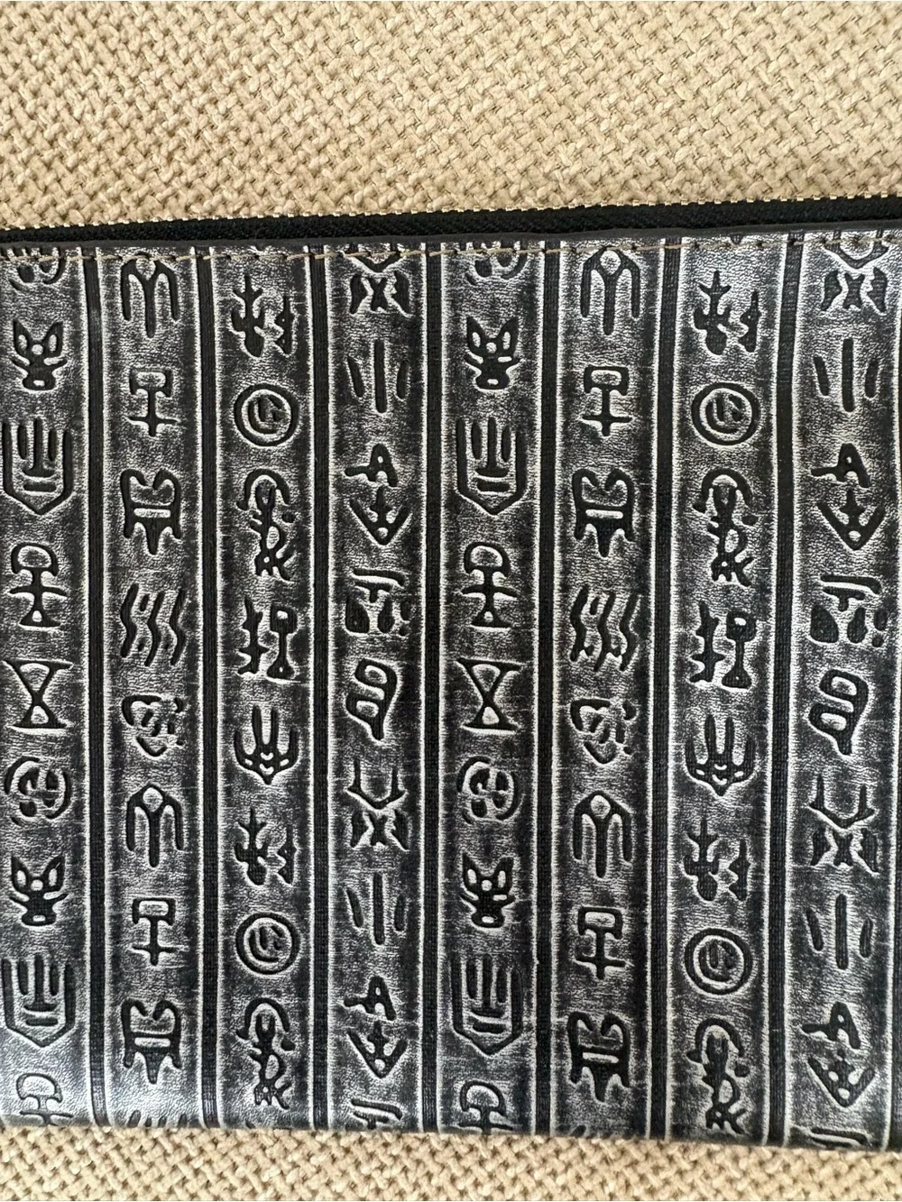 N/A textured clutch