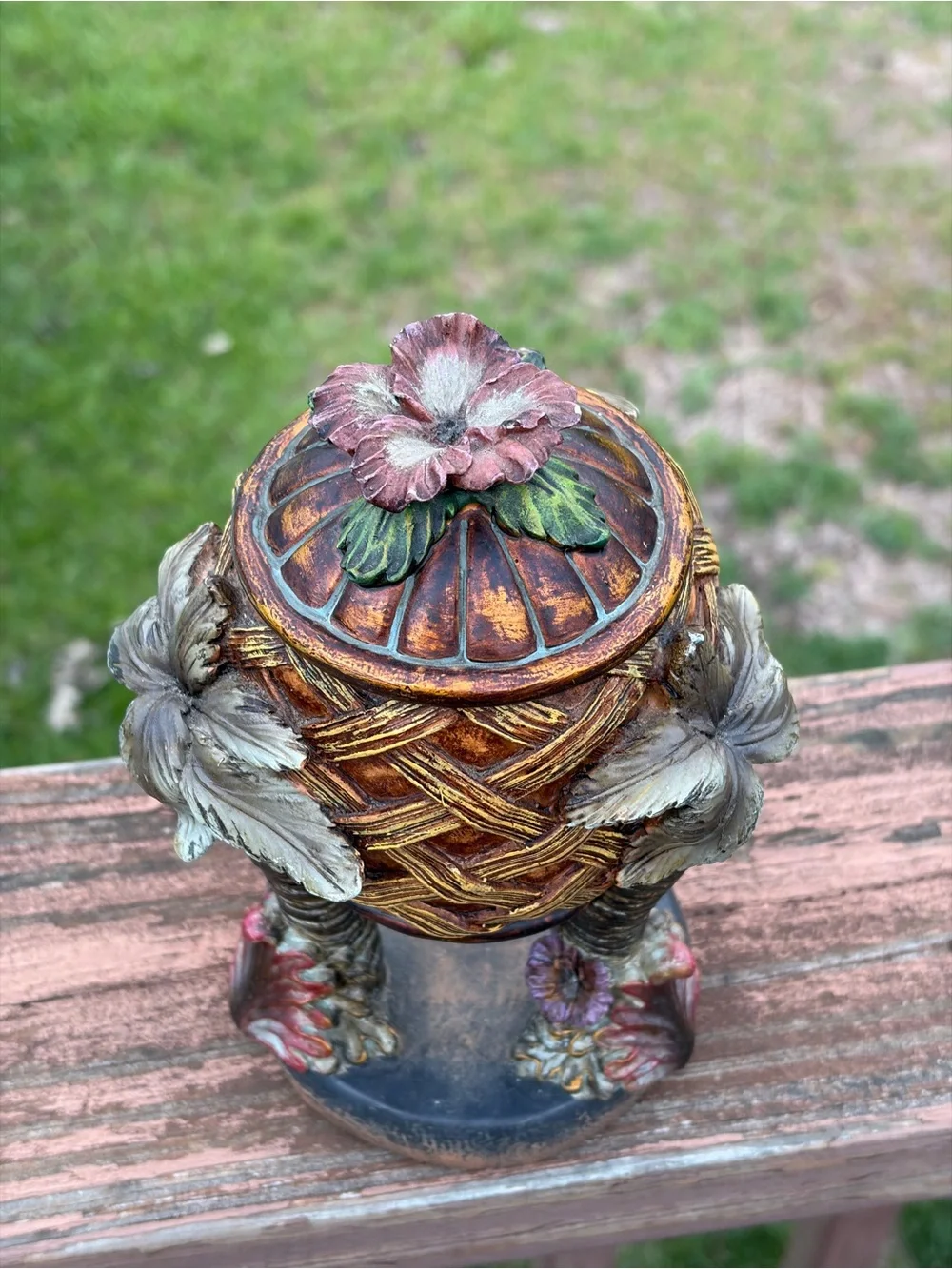 N/A ornamental pineapple