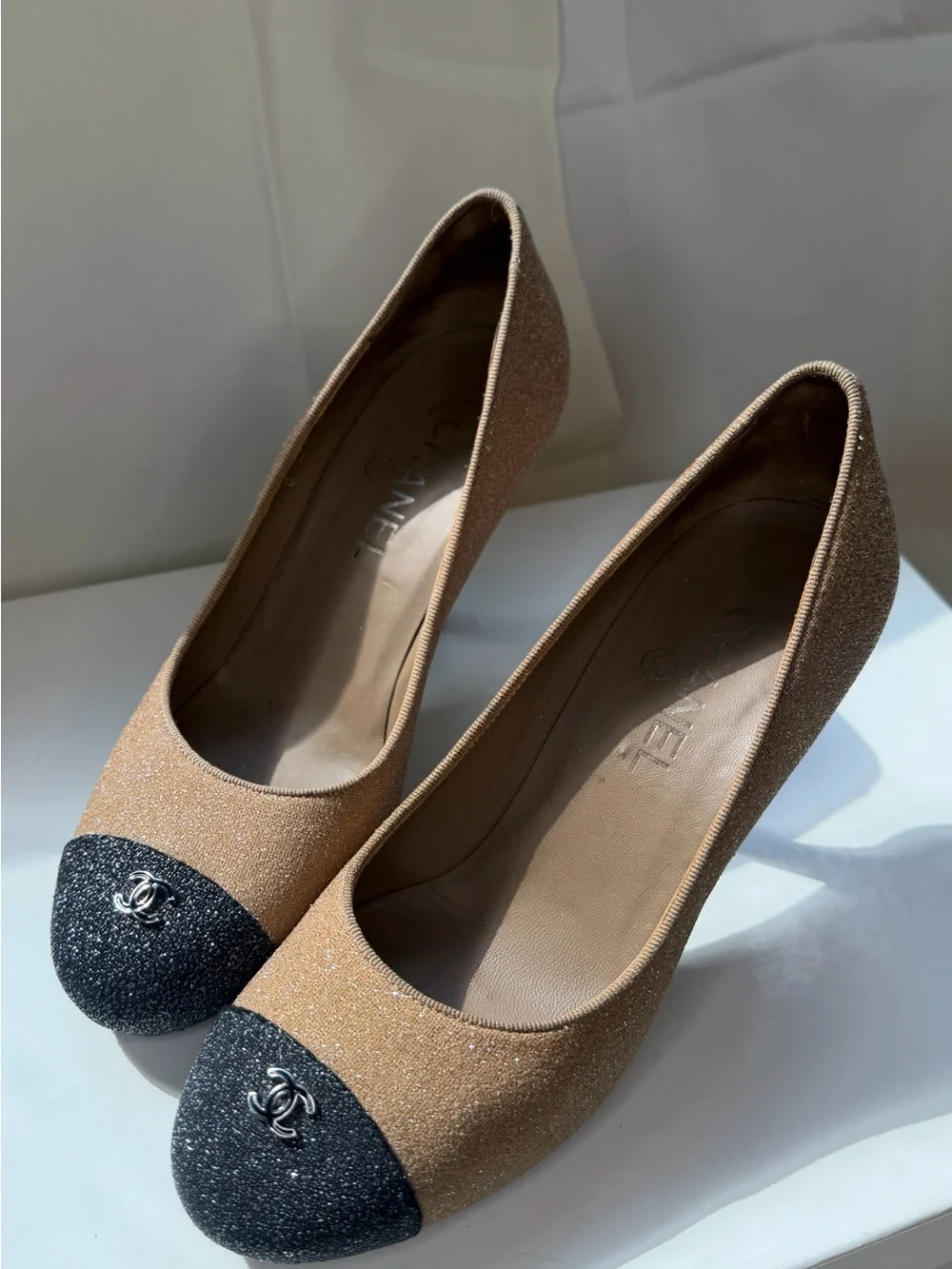 CHANEL Tan and Black Glitter Cap-Toe Flats new
