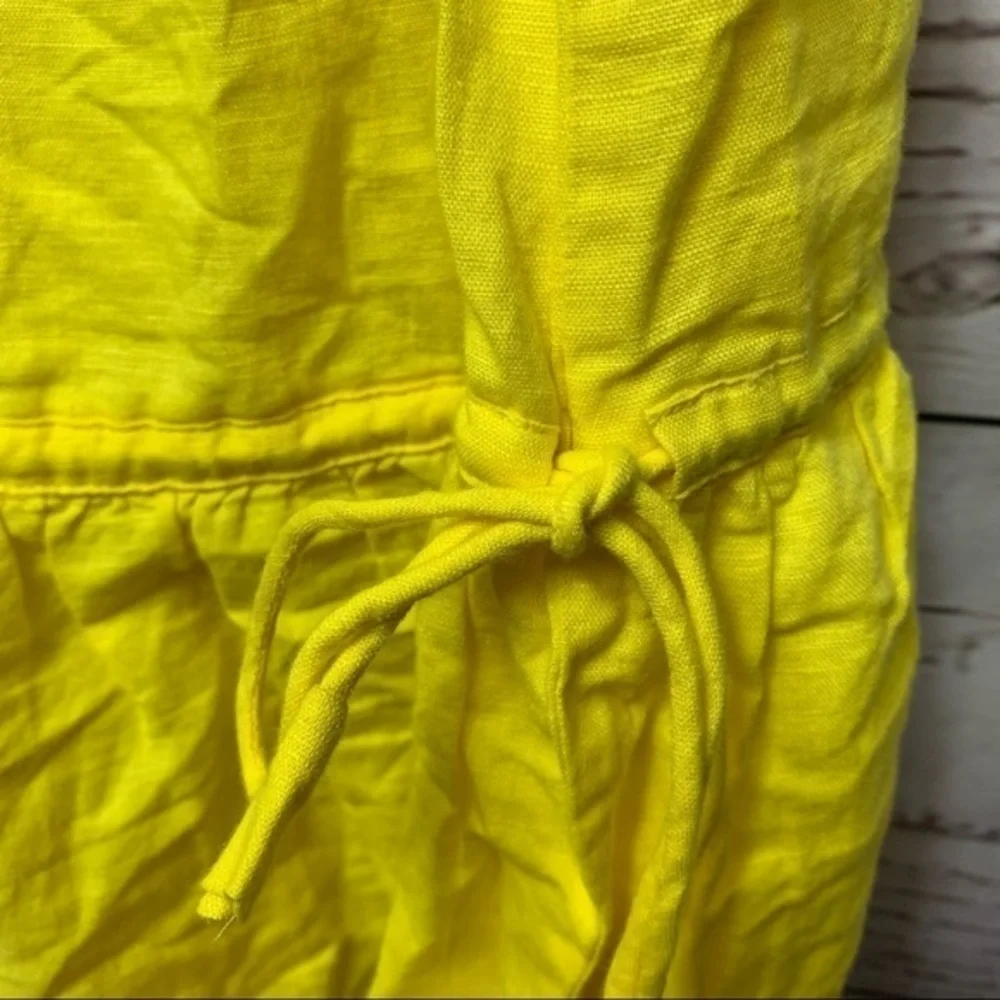 J. Crew keyhole front