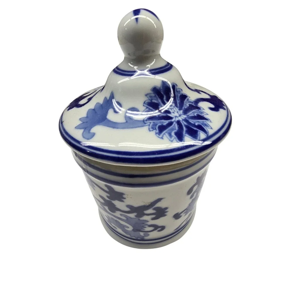 Vintage Ginger Jar Candle Blue White Chinoiserie Floral Ceramic Decor with Lid