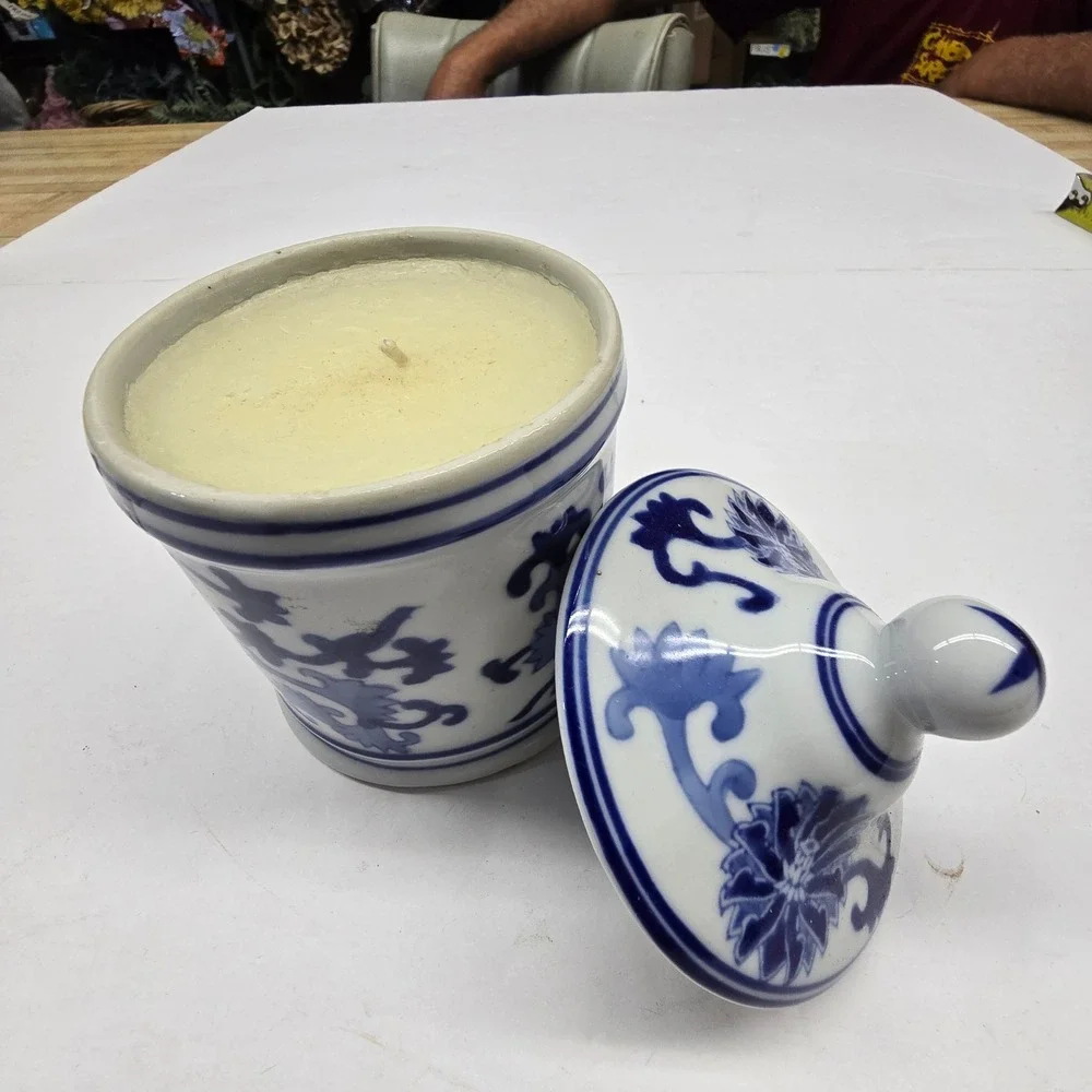 N/A blue white