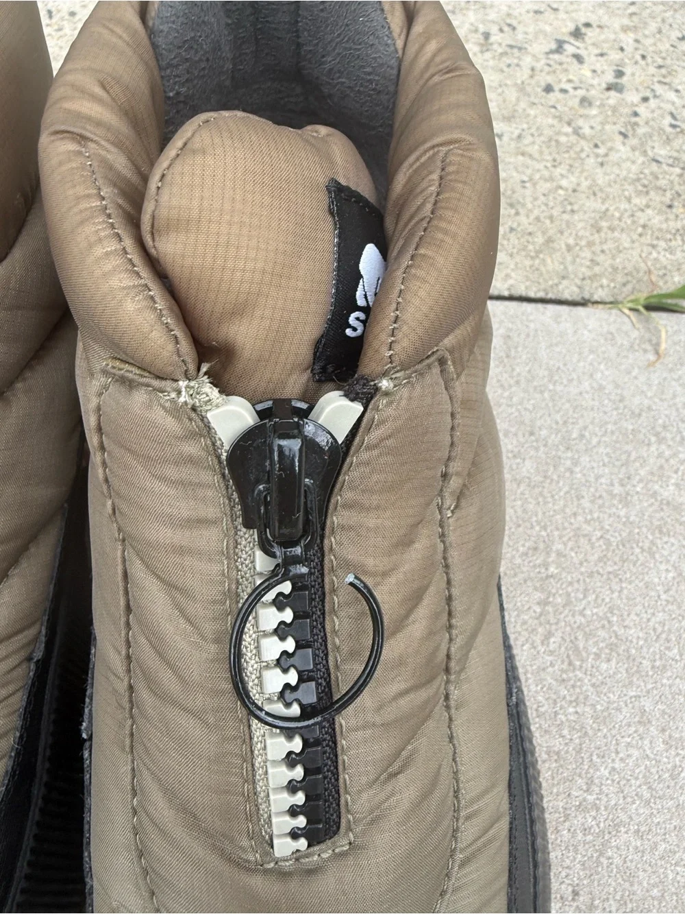 Sorel quilted upper