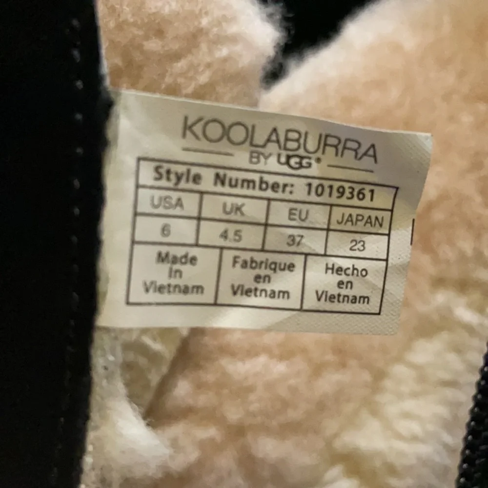 Koolaburra excellent preowned