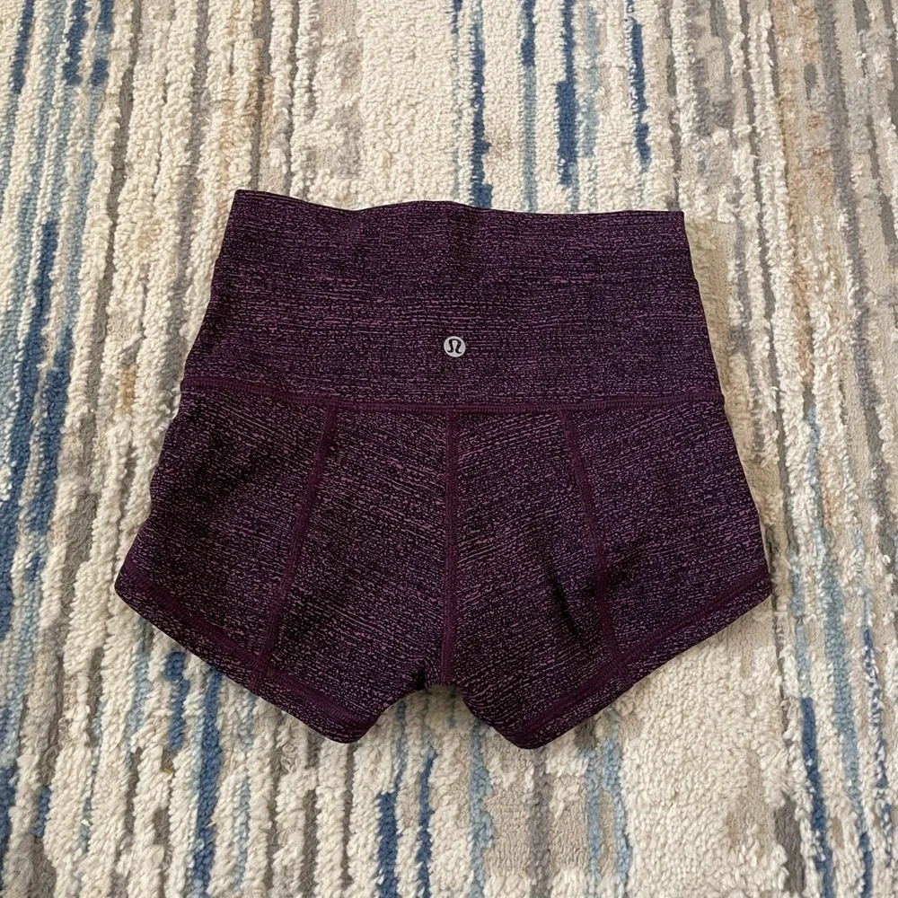Lululemon Short Womens 4 High Rise Wunder Gym & Running