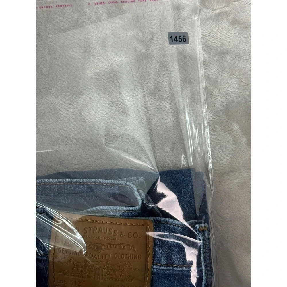 Levis levi 512