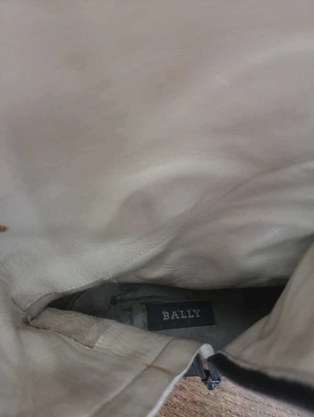 Bally timeless black