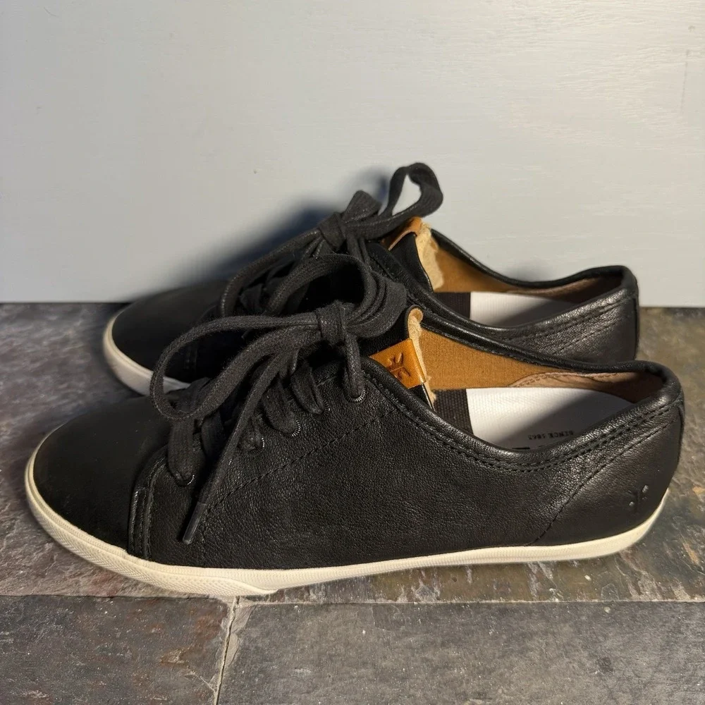 Frye good used