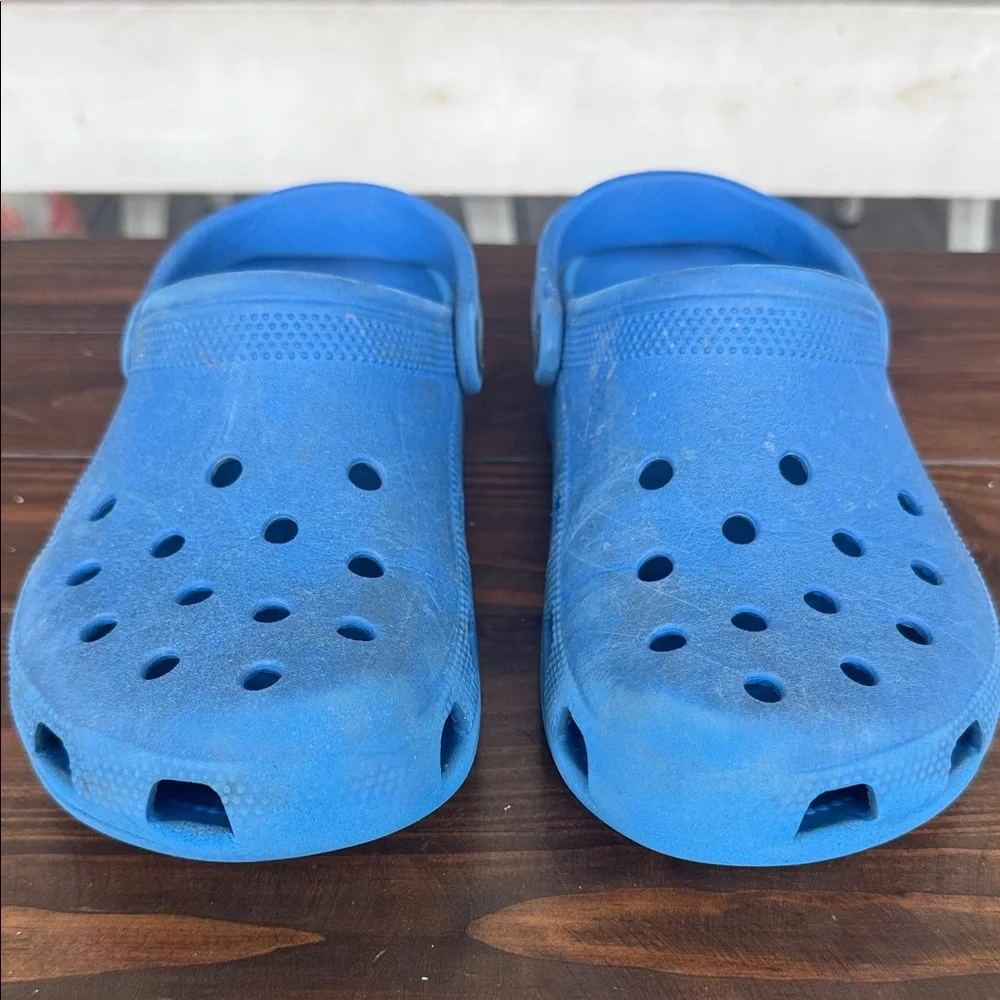 CROCS pair slip