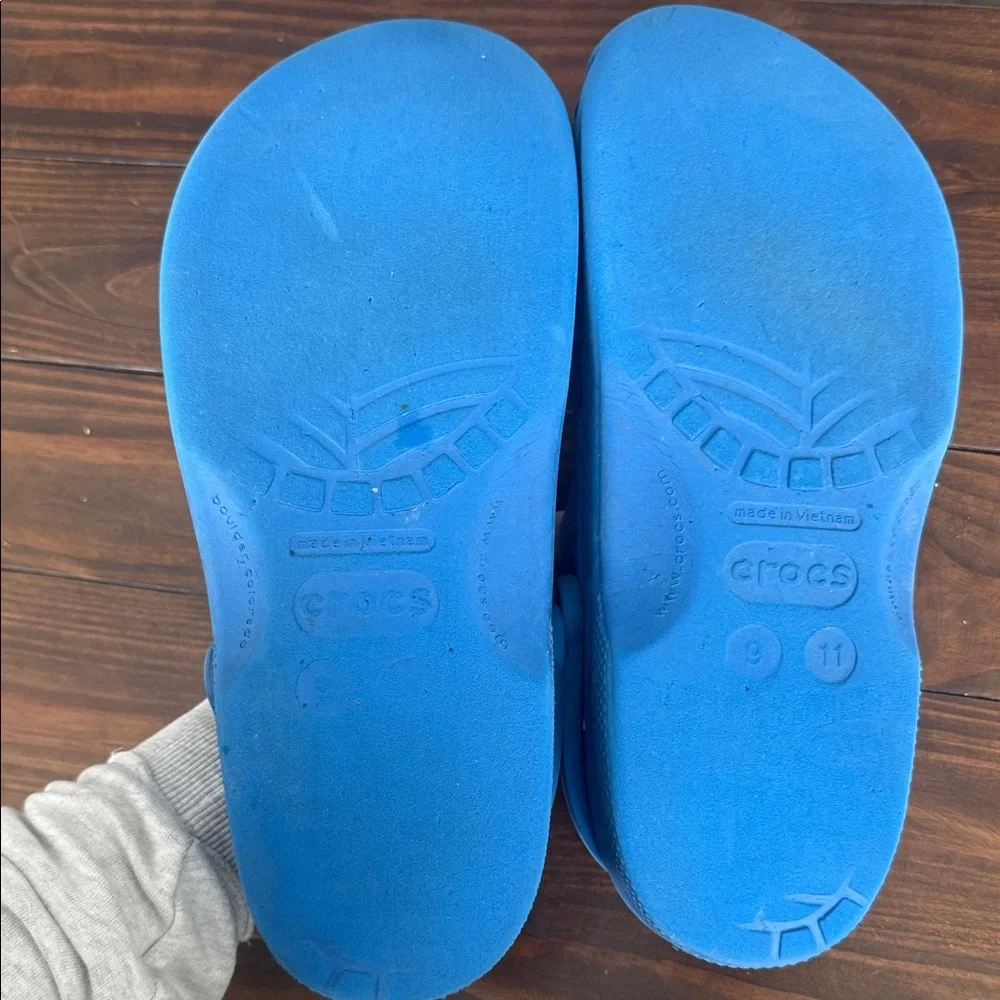 CROCS pair slip