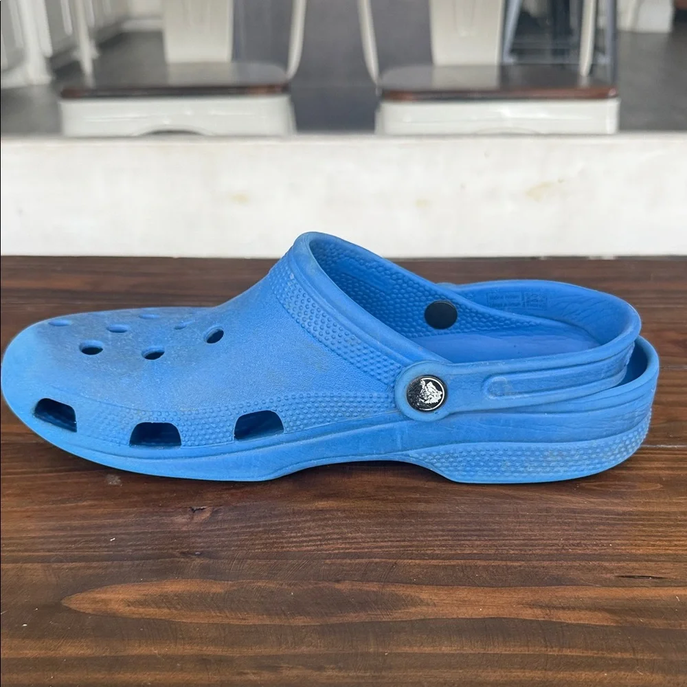 CROCS pair slip