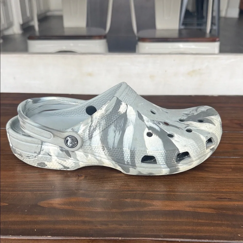 CROCS pair slip