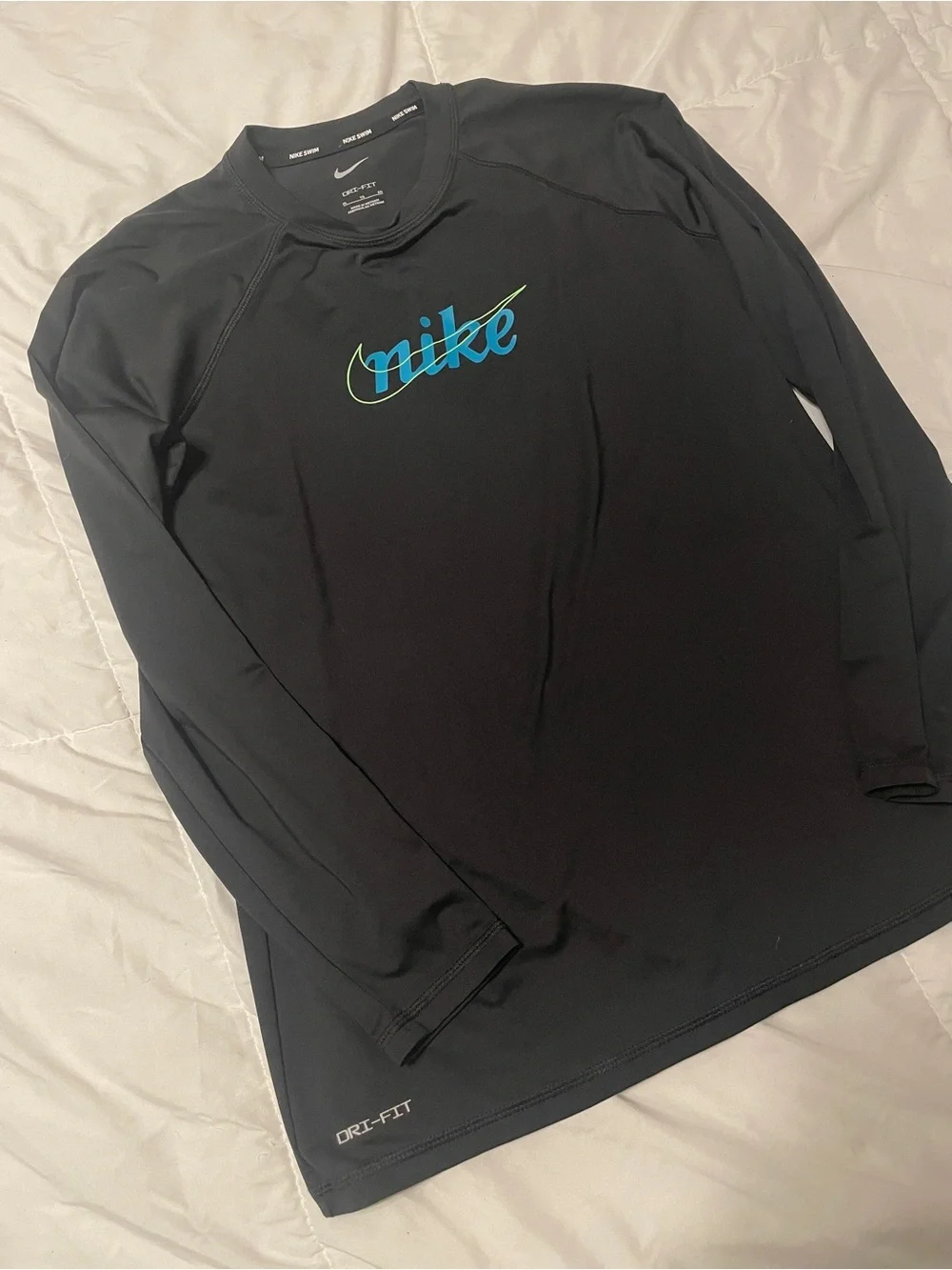 Nike sleeve tee