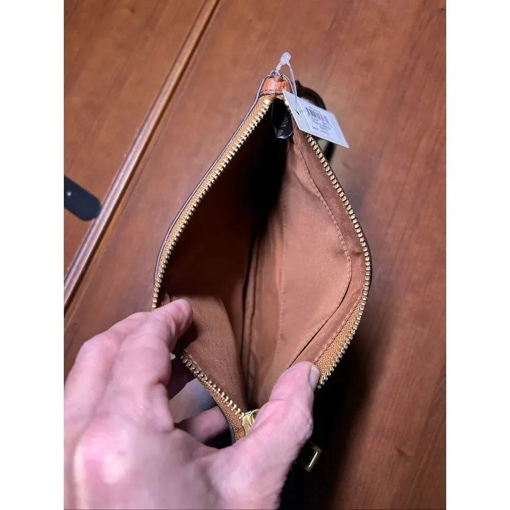 Fossil buy use pocket