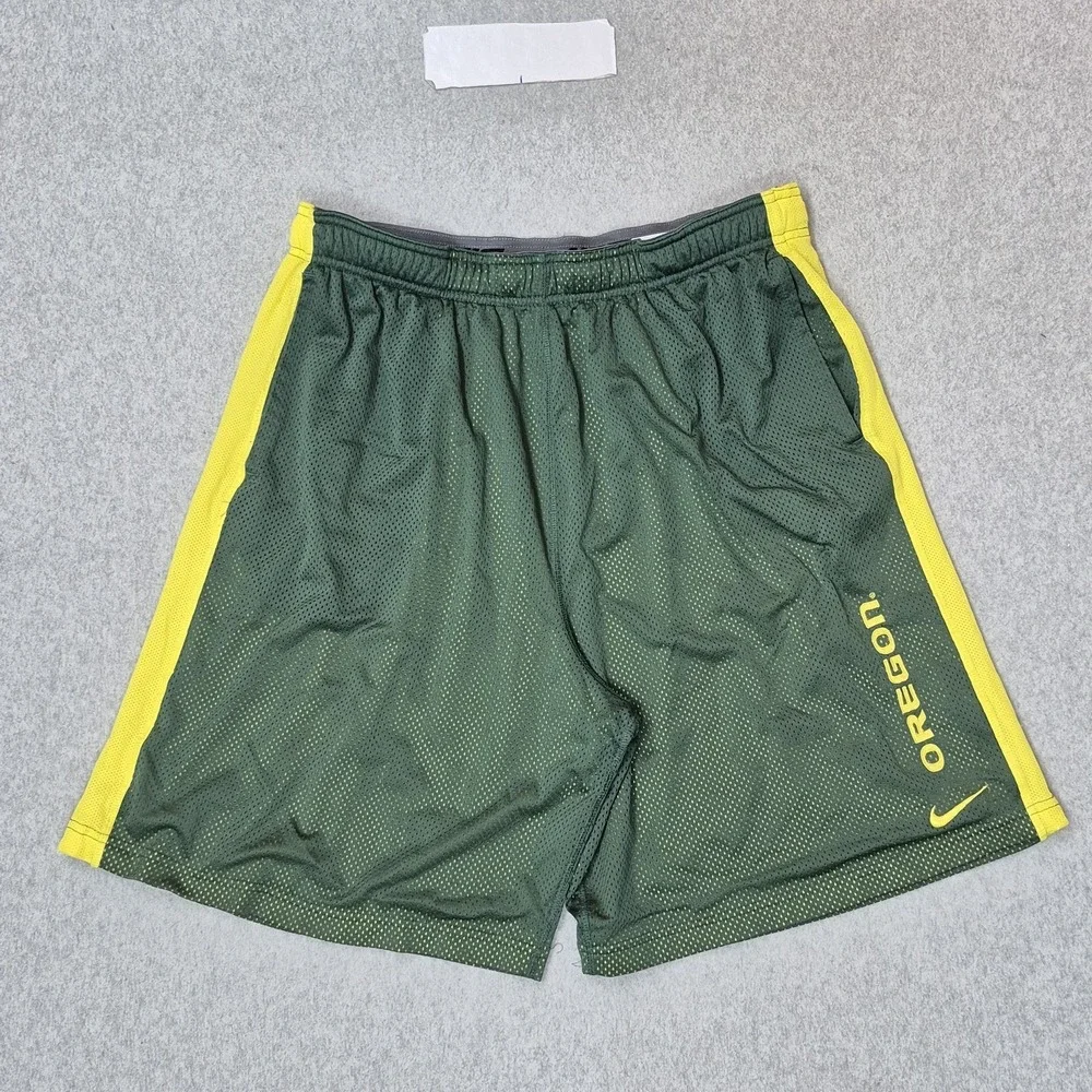 Oregon Ducks Men Activewear Shorts L Green Nike Athletic Shorts Basketball Y2K