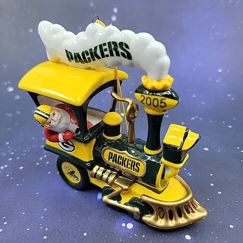 Green Bay Packers 2005 Holiday Express Danbury Mint Ornament NFL Christmas