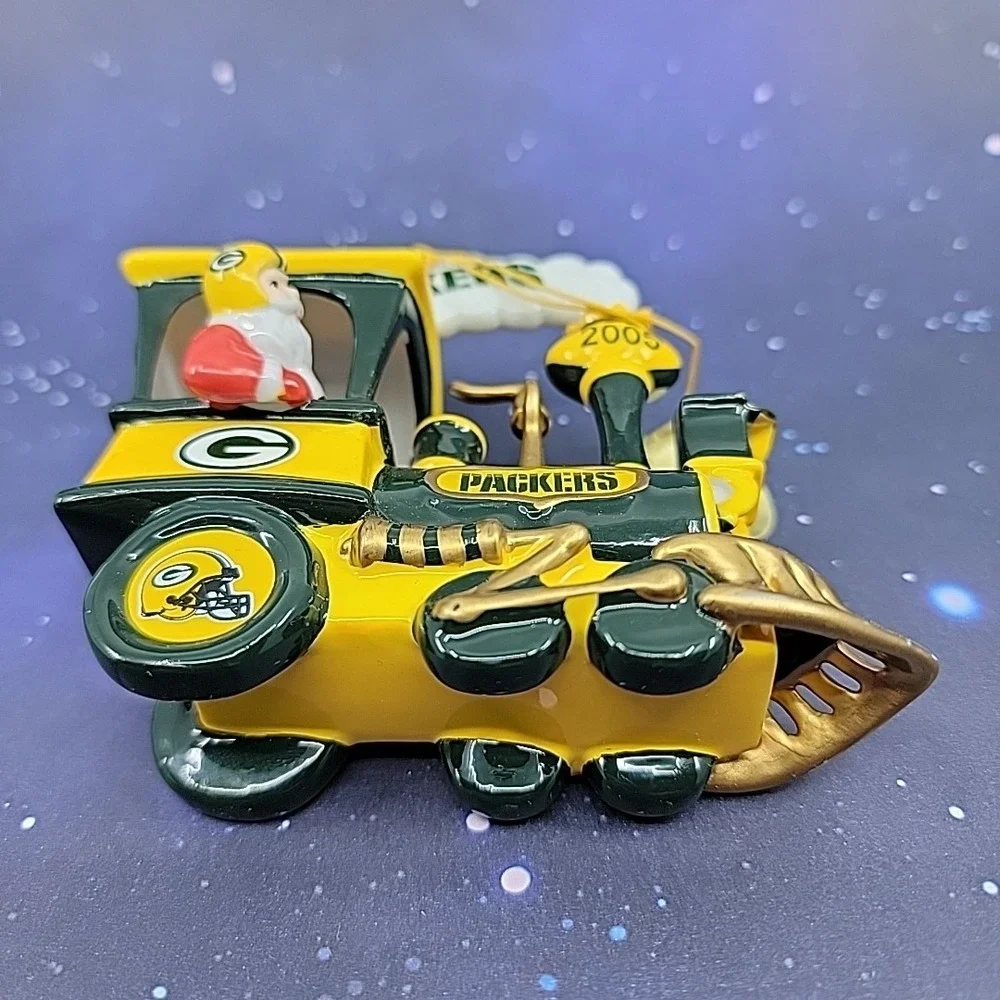 Danbury Mint ornament pre