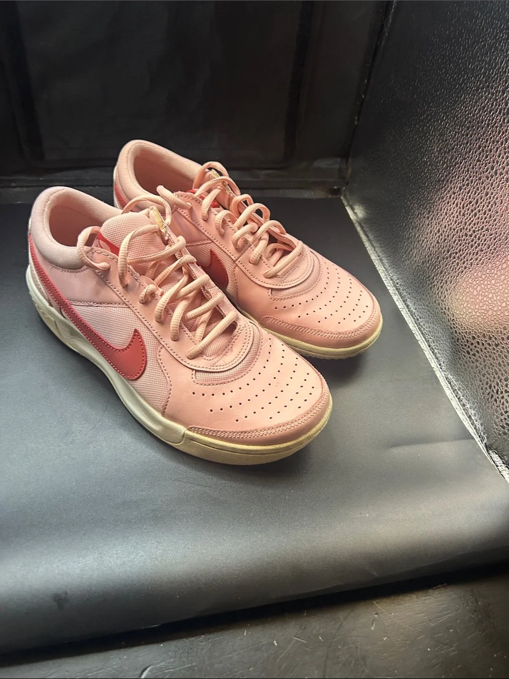 Nike Women's Low-Top Sneakers in Blush with Coral Swoosh