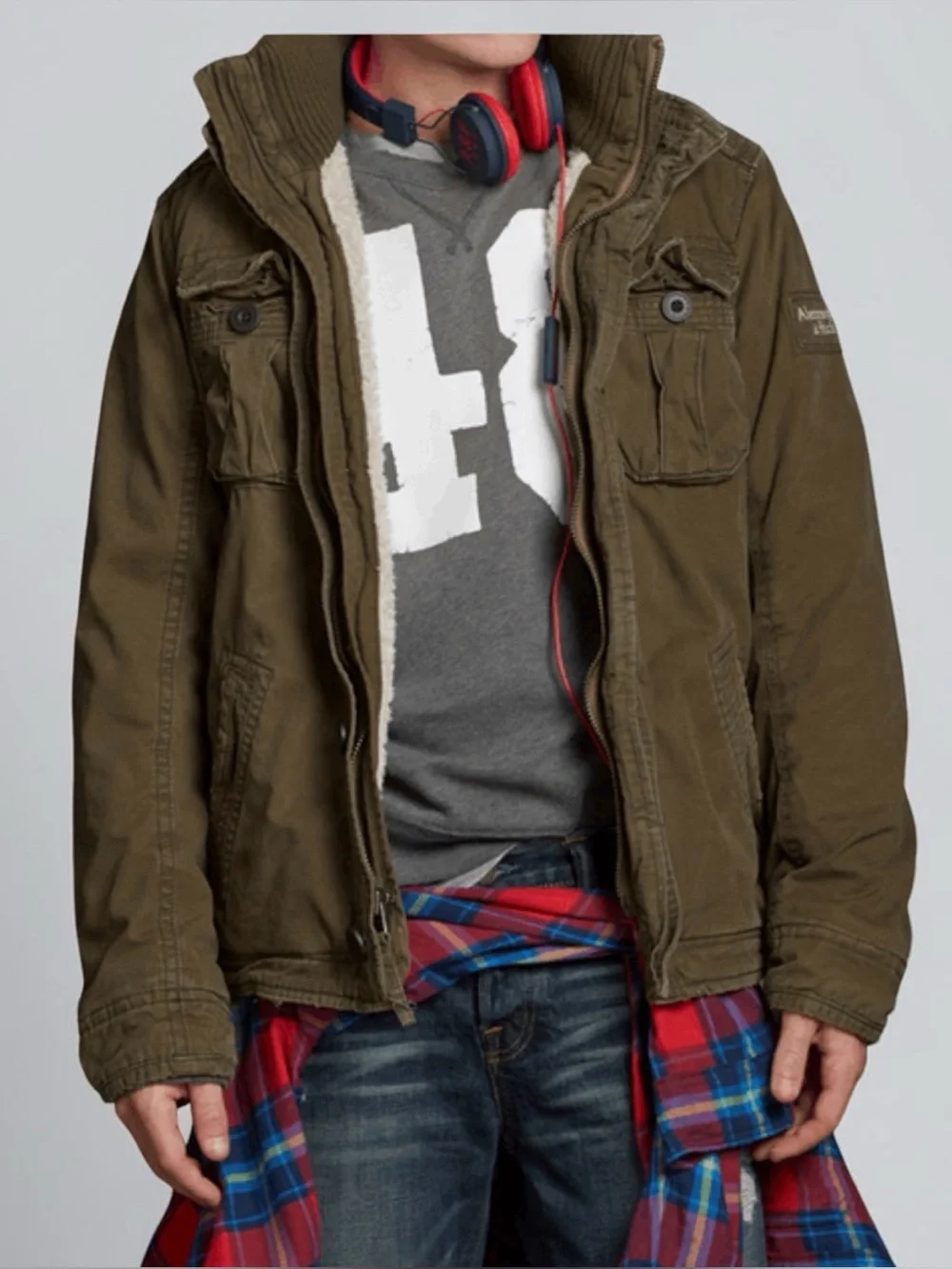 Abercrombie & Fitch featuresstyle classic