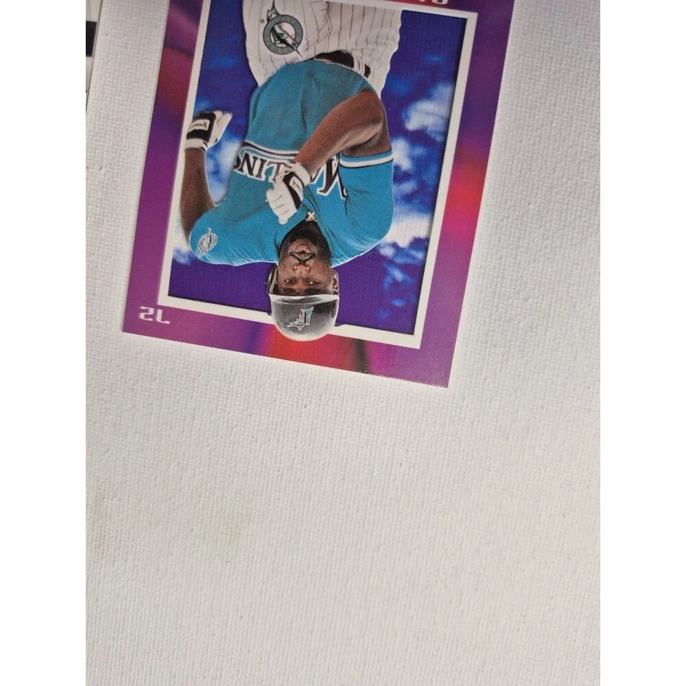Mike Piazza Prizm Purple Pulsar & Cliff Floyd 1997 E-X2000 Baseball Card Lot of