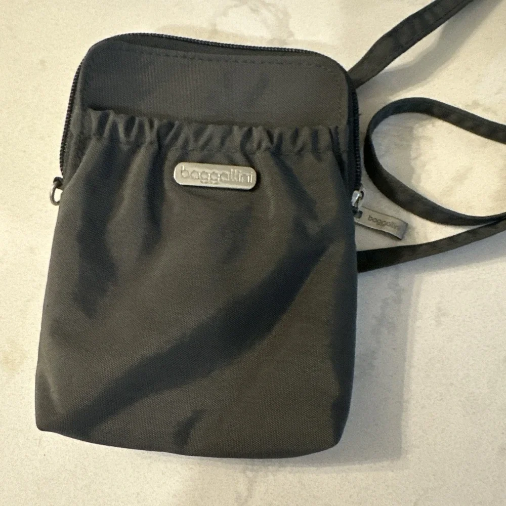 Baggallini meets pocket