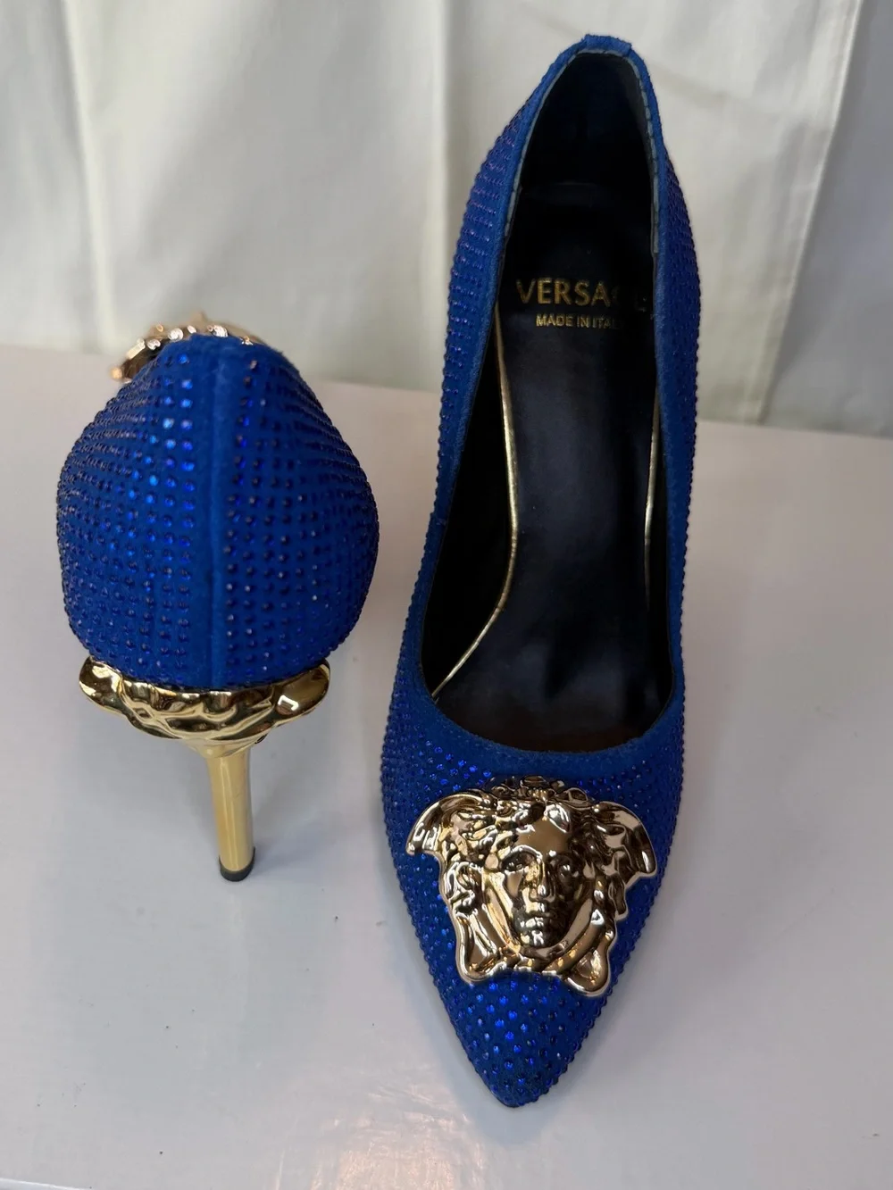 Versace luxurious pumps