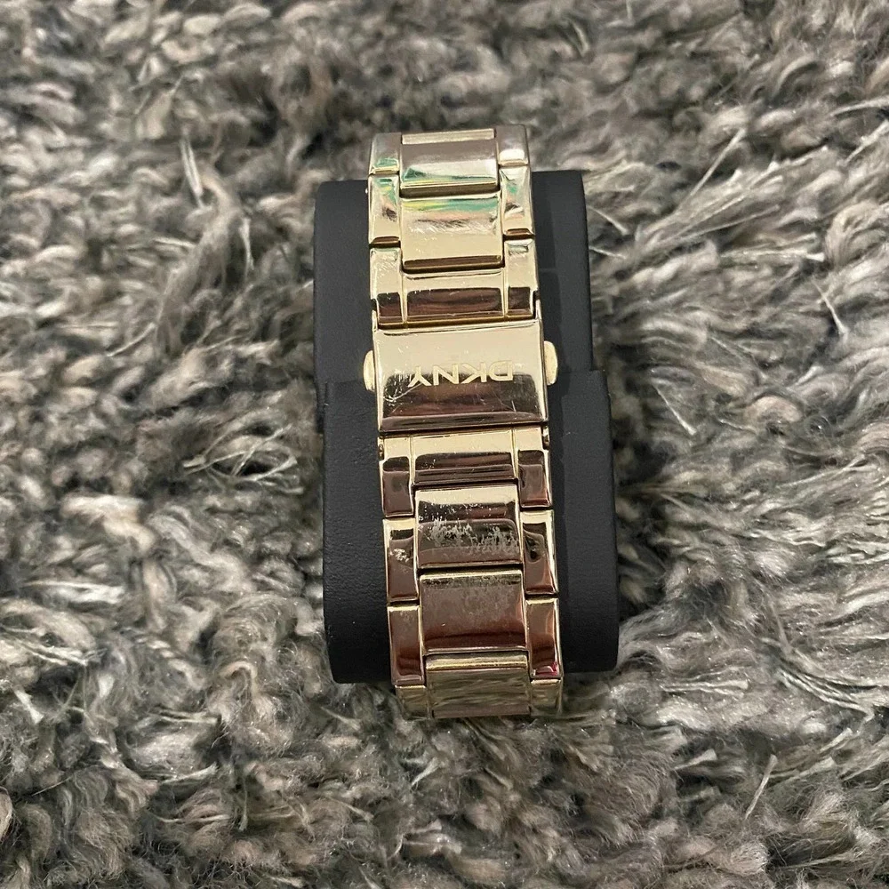 Dkny gently fixed