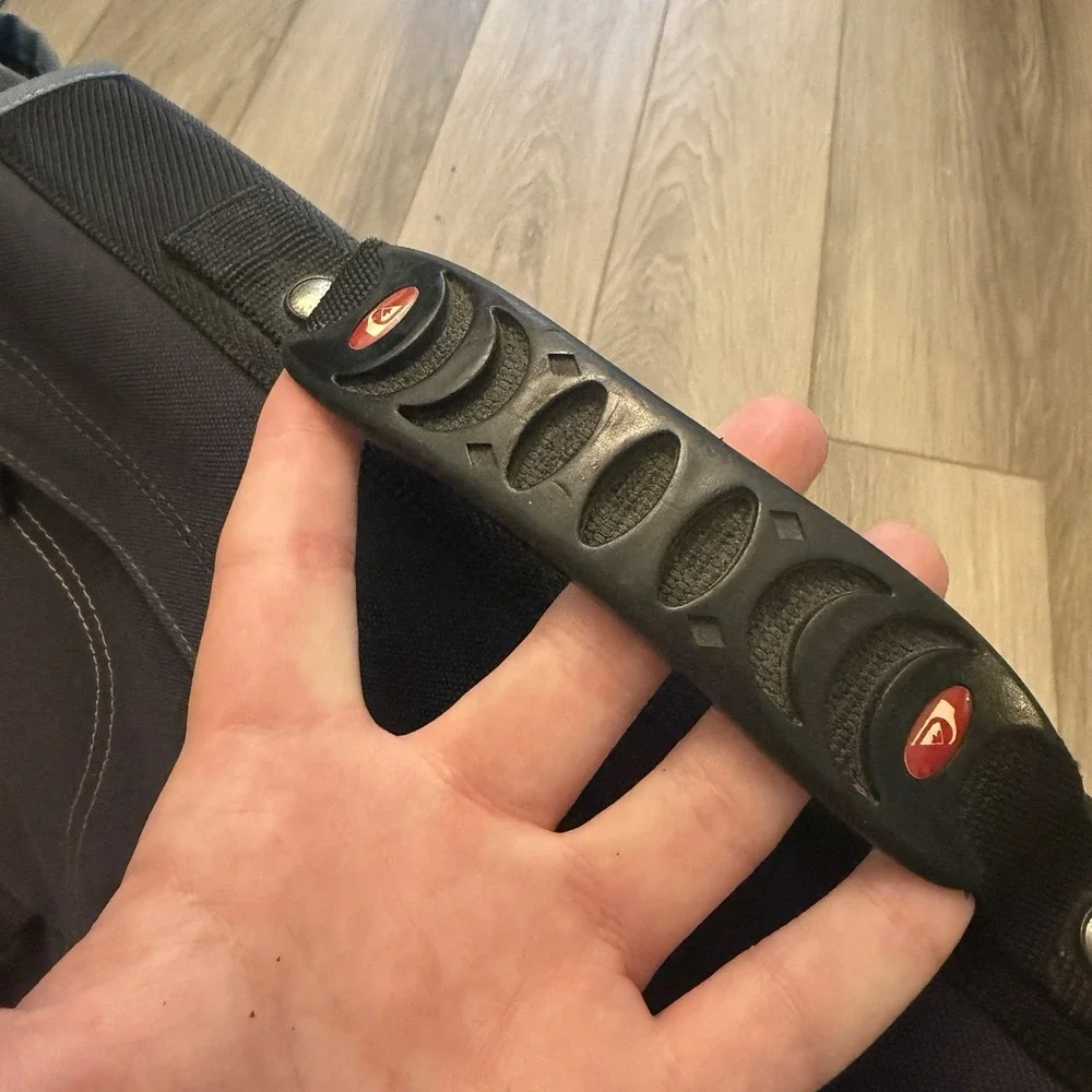 Quiksilver good used