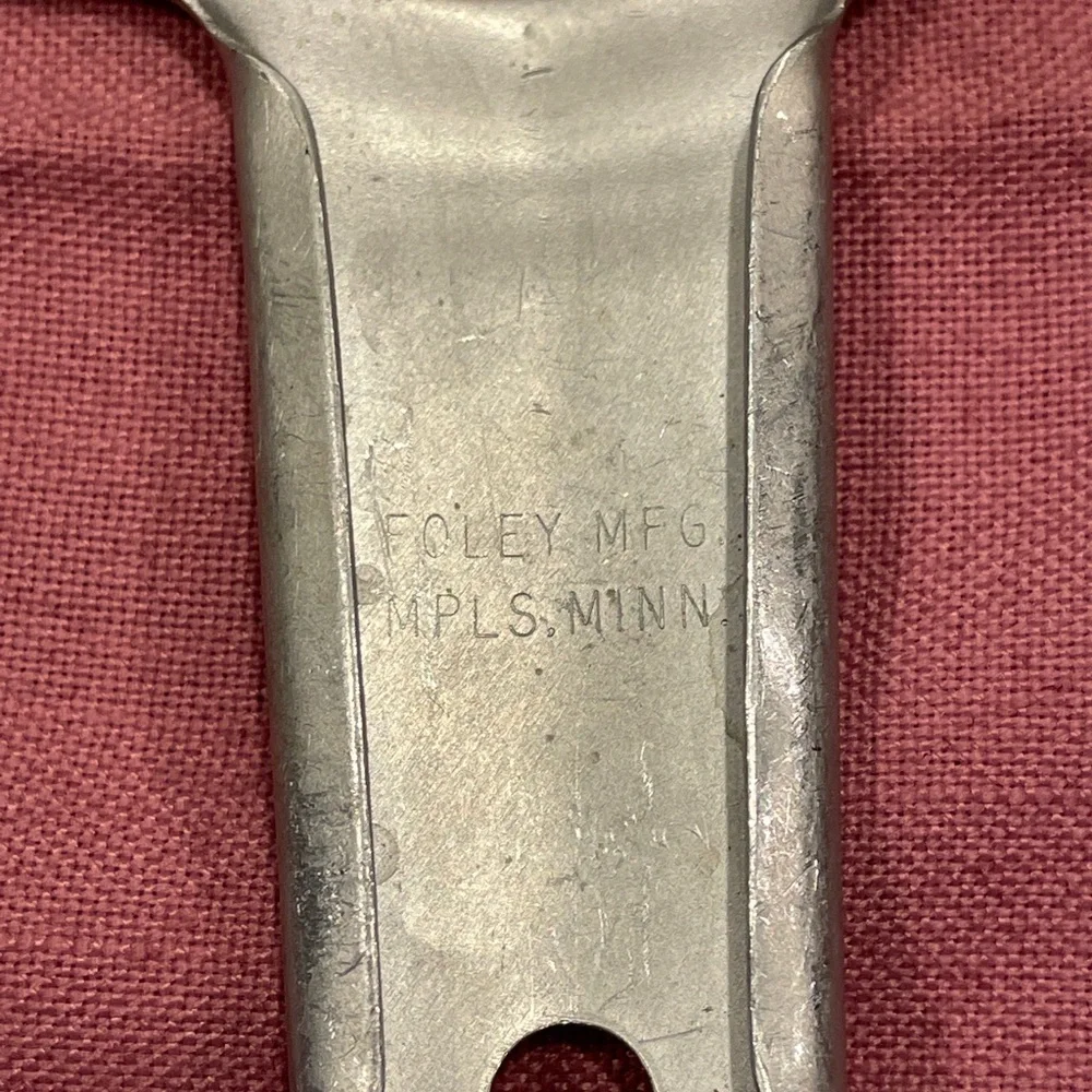 Foley vintage handheld