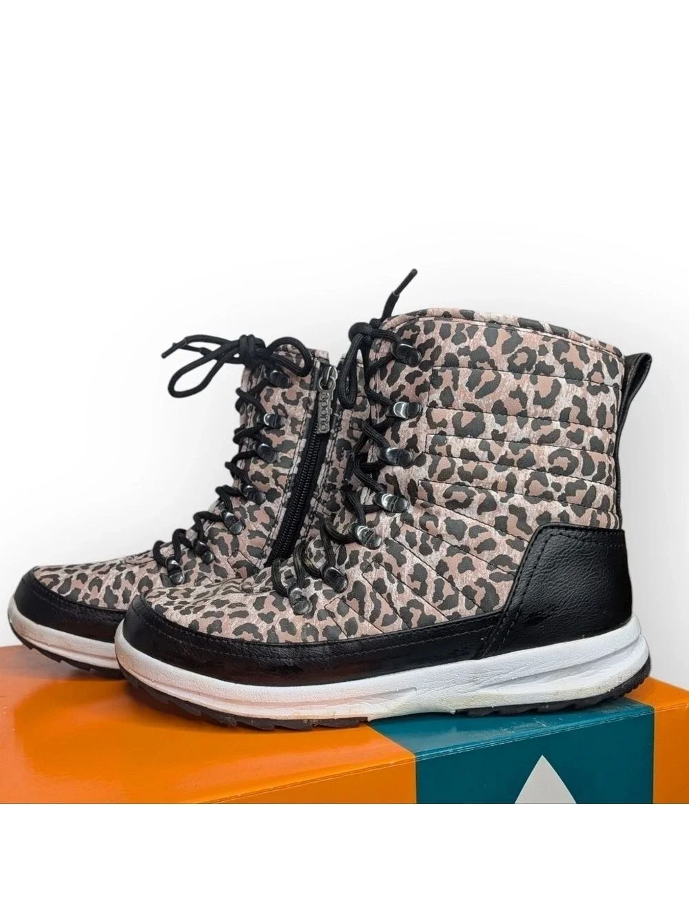 Sporto Leopard Print‎ Warm Lined Winter Boots Women’s 6.5M Waterproof NO OFFERS