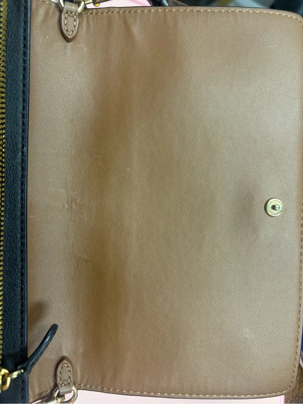 Coach classic signature
