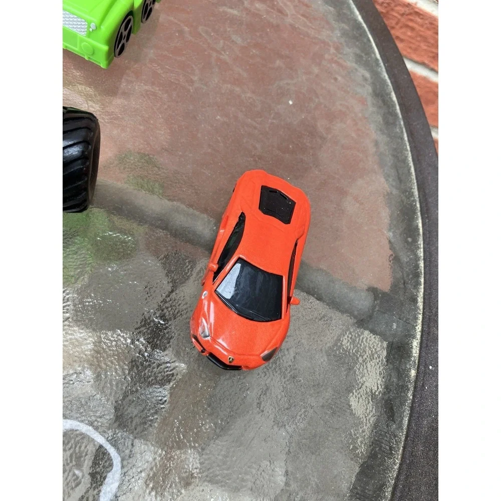 Hot Wheels please feel