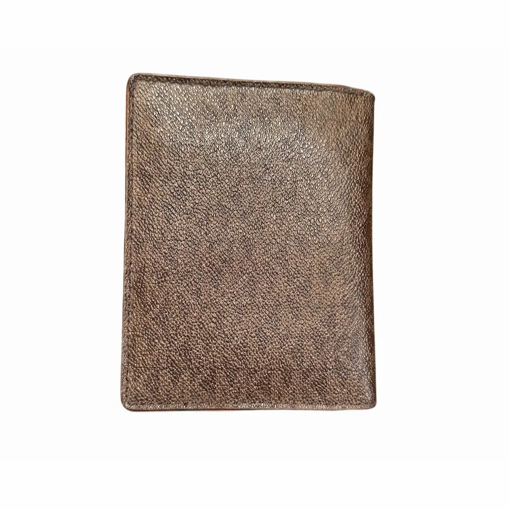 Michael Kors travel essential