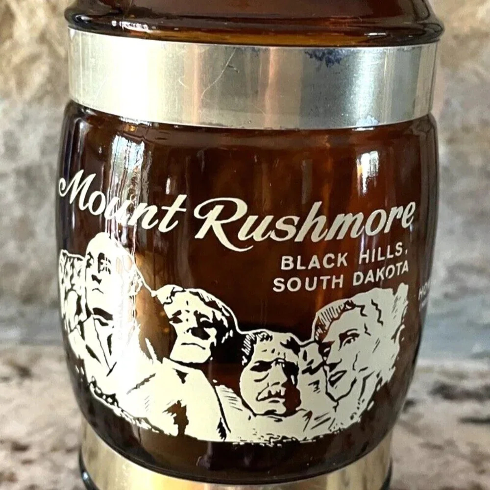 South Dakota Siesta Ware Mount Rushmore Buffalo Brown Glass Mug Wood Handle Vtg