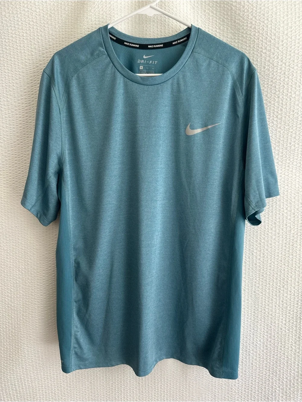 Nike Dri-FIT Running Shirt Men’s XL Blue Workout Gym Athletic Tee