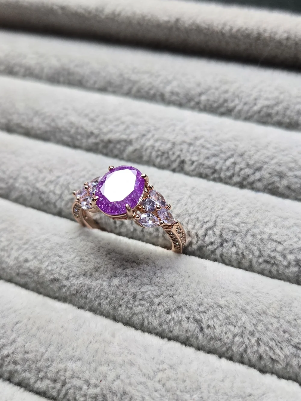Size 8 Ice Crystal Amethyst Rose Gold Plated Bomb Party Ring