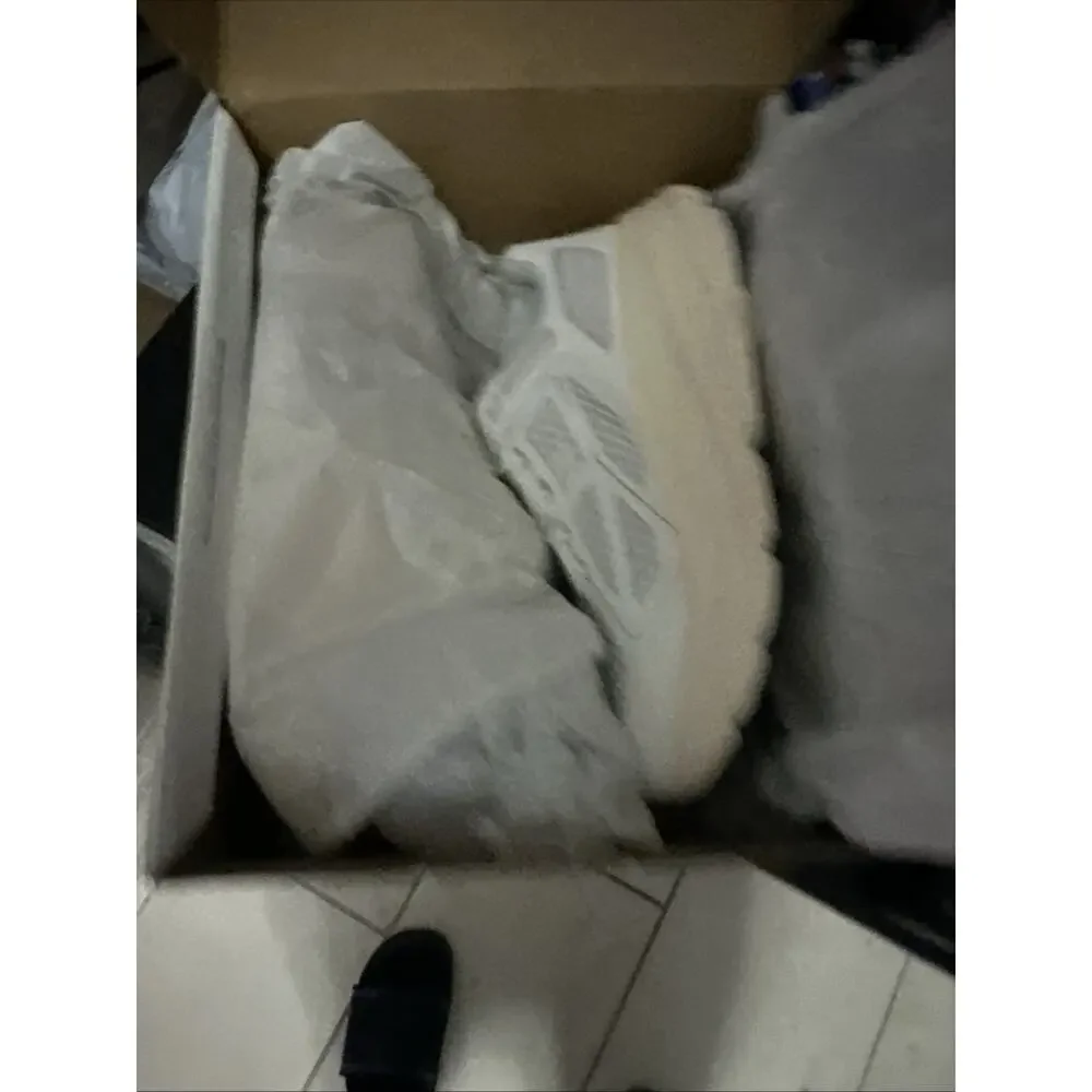 Hoka One One thanks shopping