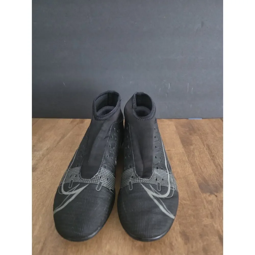 Nike missing laces