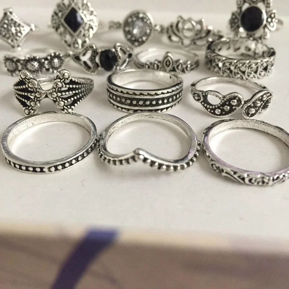15 Piece Dark Floral Midi Ring Set