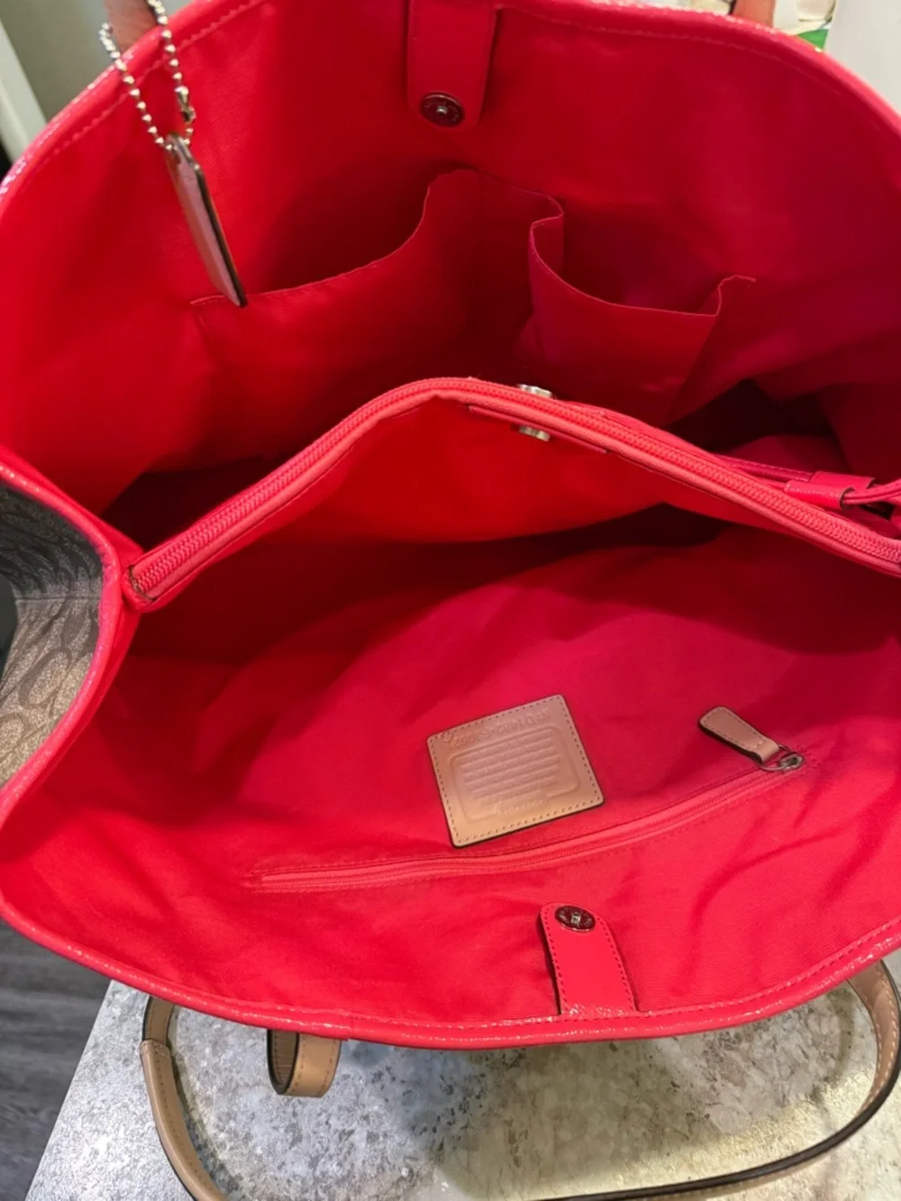 Coach classic signature