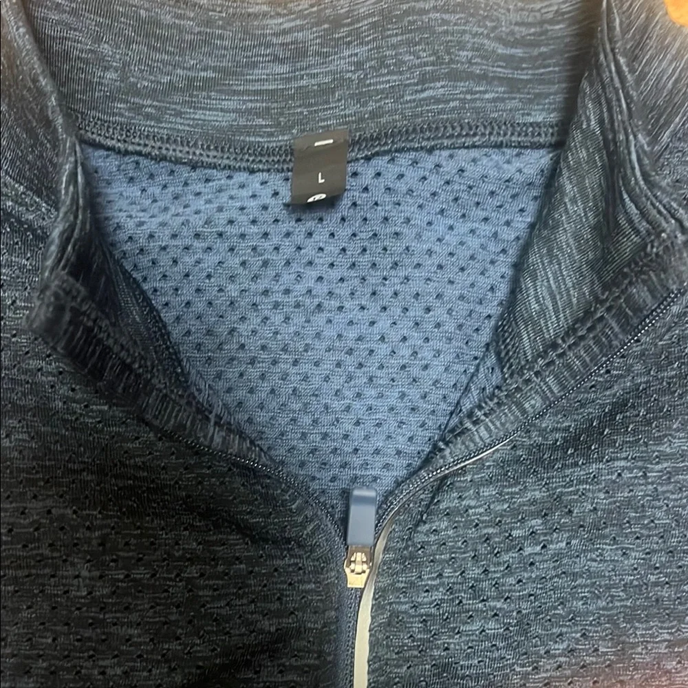 lululemon athletica material very
