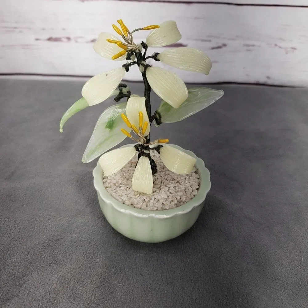 Taiwanese spinach jade