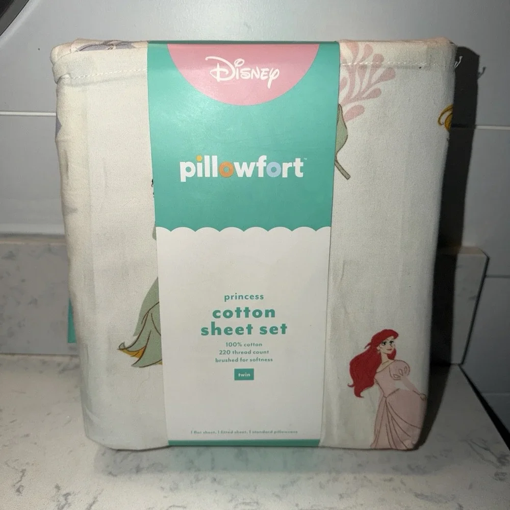 The Disney Collection by Pillowfort Twin Princess Characters Kids' Sheet Set