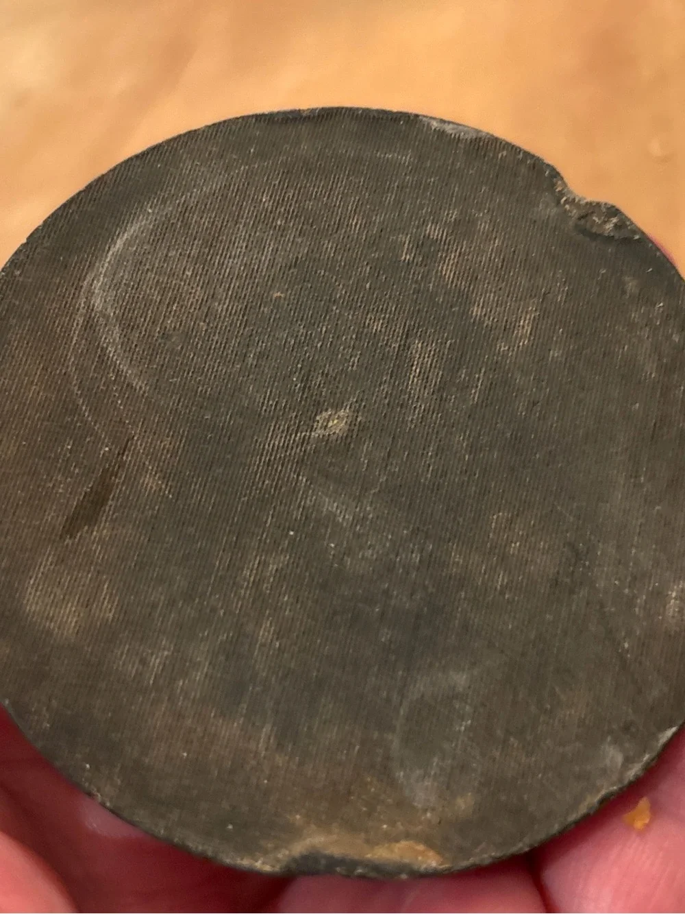 N/A round metal